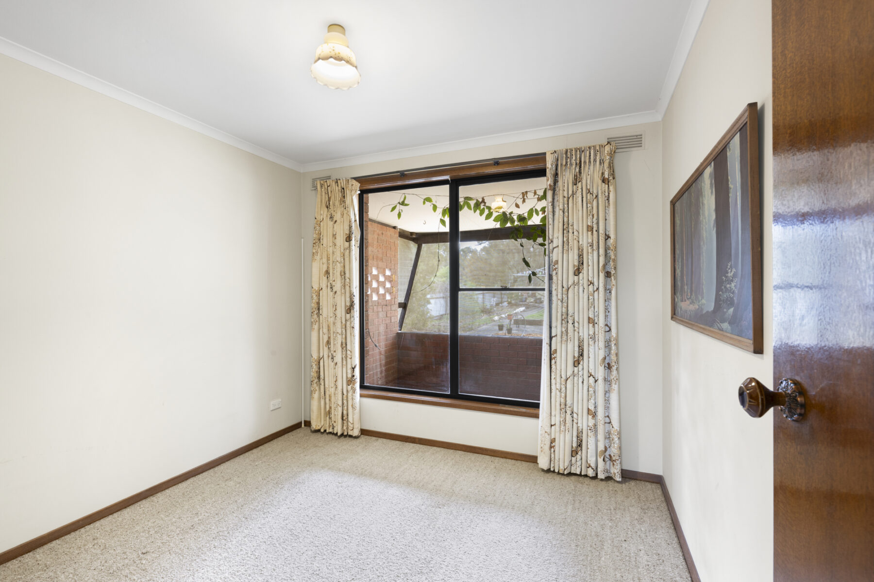 Property: 10 High Street, Avoca, VIC, 3467 photo-10