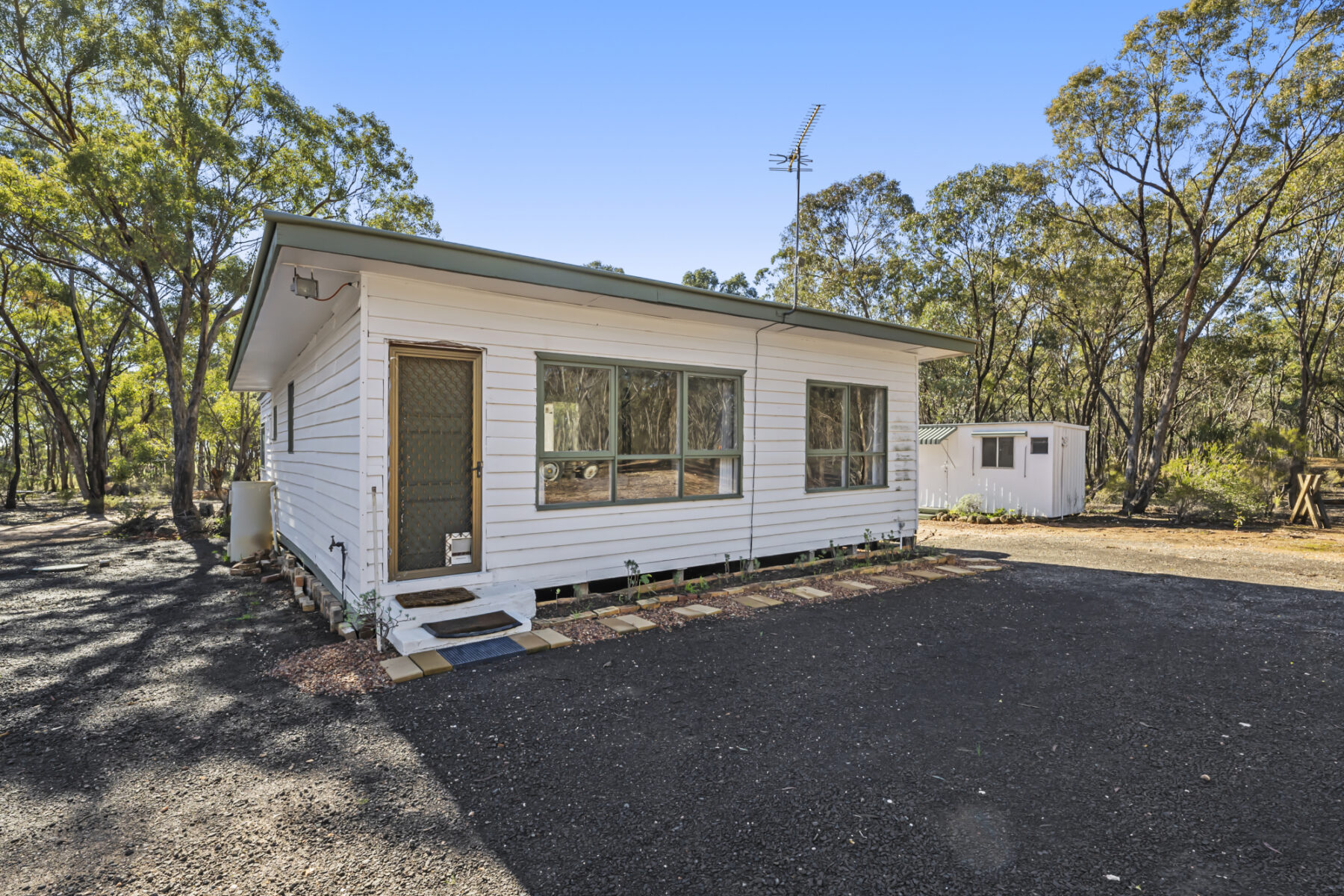 Property: 45 Ramon Close, Moonlight Flat, VIC, 3465 photo-9