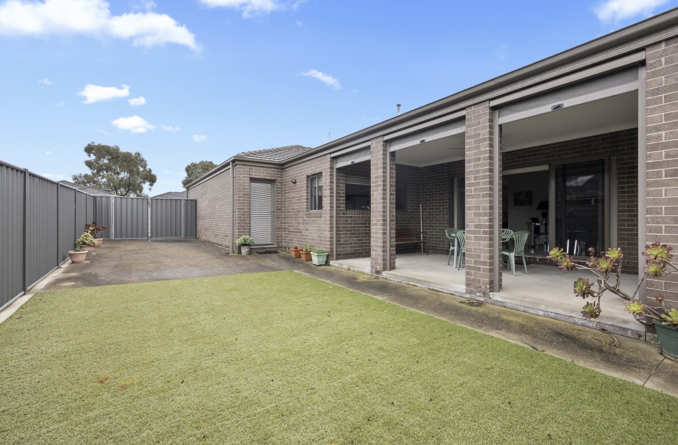 Property: 8 Hosken Street, Maryborough, VIC, 3465 photo-6