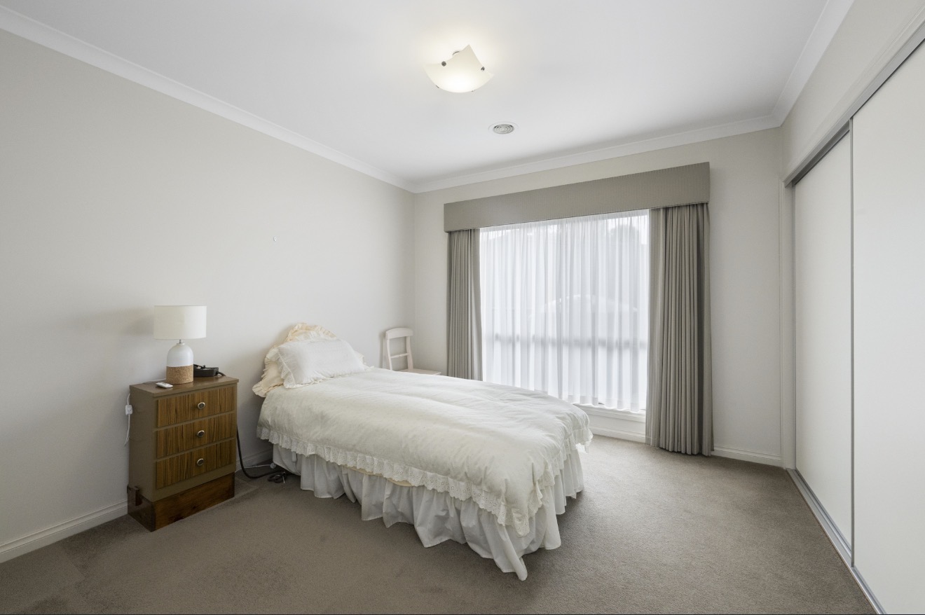 Property: 8 Hosken Street, Maryborough, VIC, 3465 photo-9