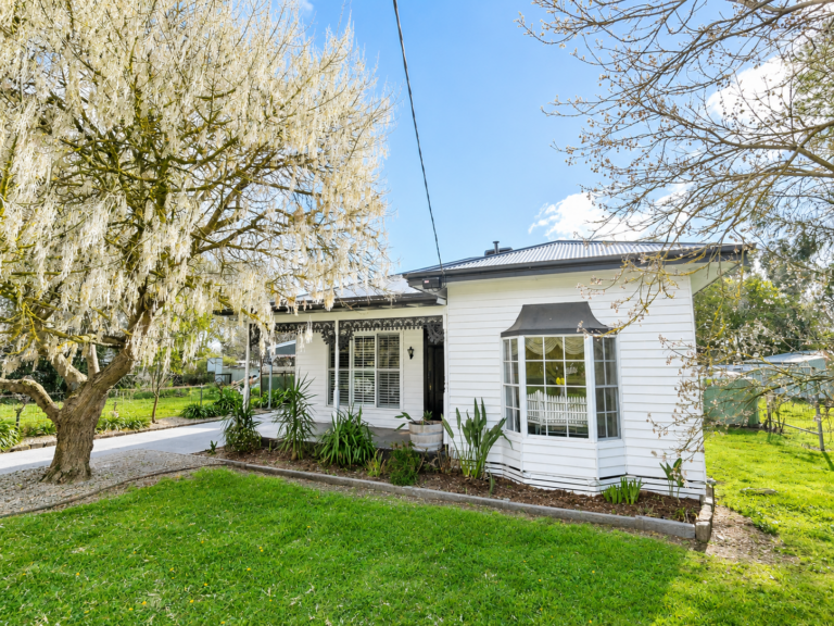 8 Landrigan Road, Carisbrook, VIC, 3464