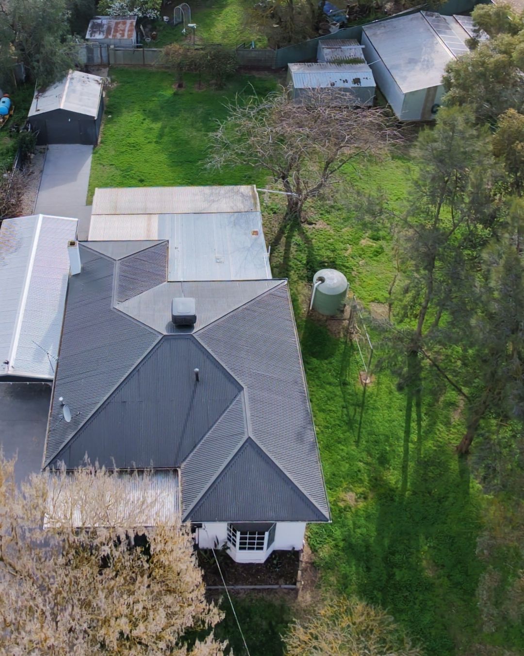 Property: 8 Landrigan Road, Carisbrook, VIC, 3464 photo-1