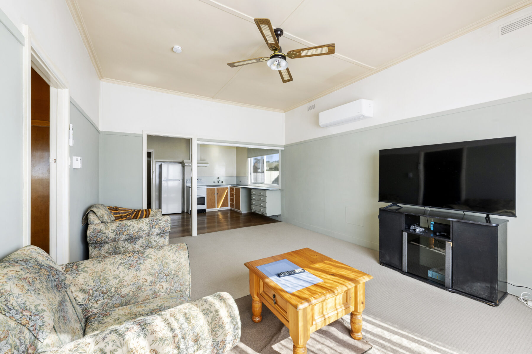 Property: 41 Dundas Road, Maryborough, VIC, 3465 photo-2